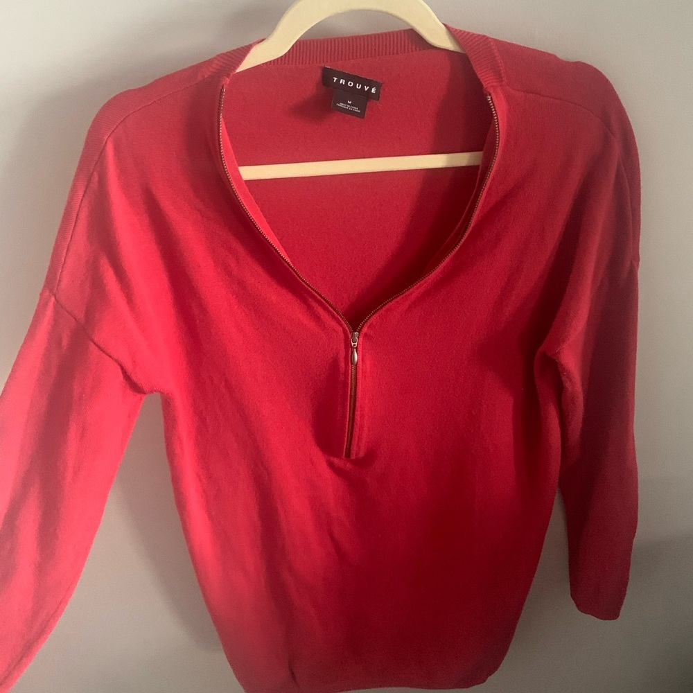 Women’s Trouve top!